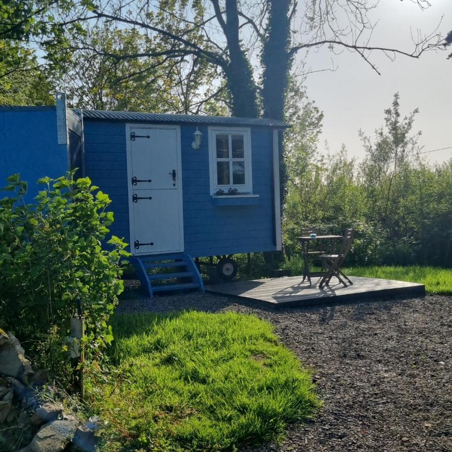 Glamping At Doon Angus Farm *
