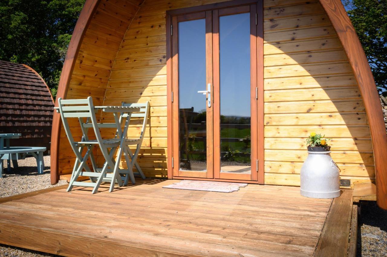 Chalet Glamping At Doon Angus Farm