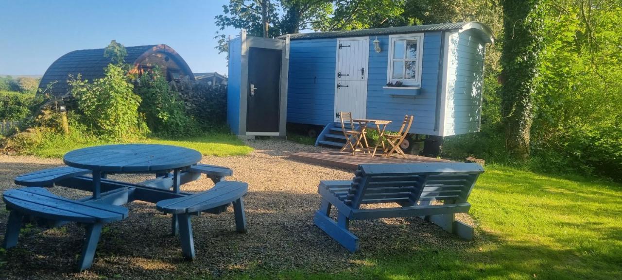 Glamping At Doon Angus Farm Chalet *